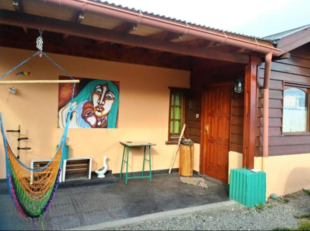 Alem Casa De Familia Hotel Ushuaia Exterior foto